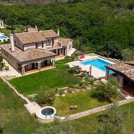 Holiday home Artien Porec