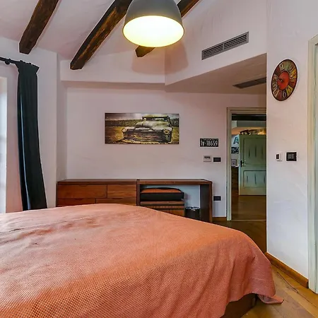 Holiday home Artien *