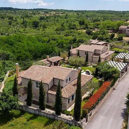 Holiday home Artien Porec