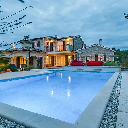 Artien Holiday home