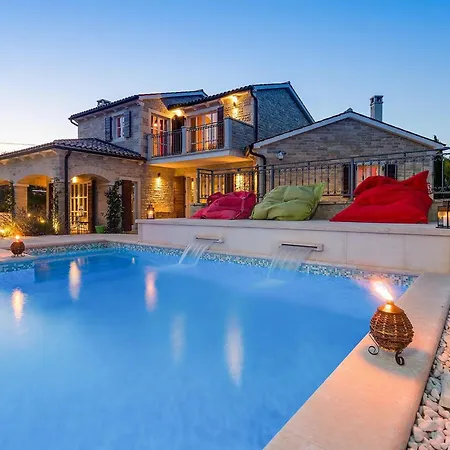 Holiday home Artien *