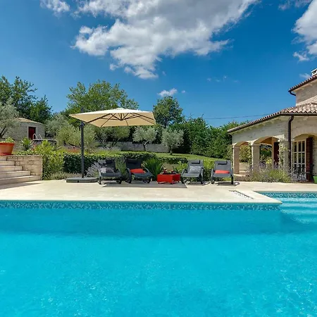Artien Holiday home