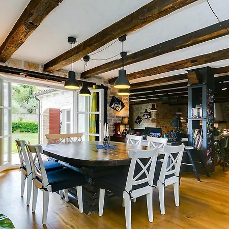 Artien Holiday home *